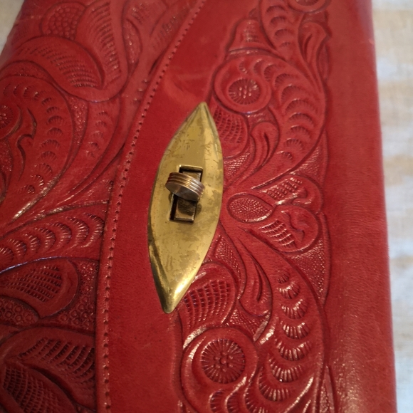 Vintage red leather clutch - Picture 5 of 6